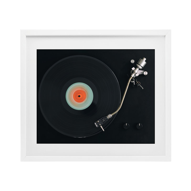 Reproduction sous verre rétro encadrée, par Tom Quartermaine, H 13 po x l 16 po, Cadre blanc côtier