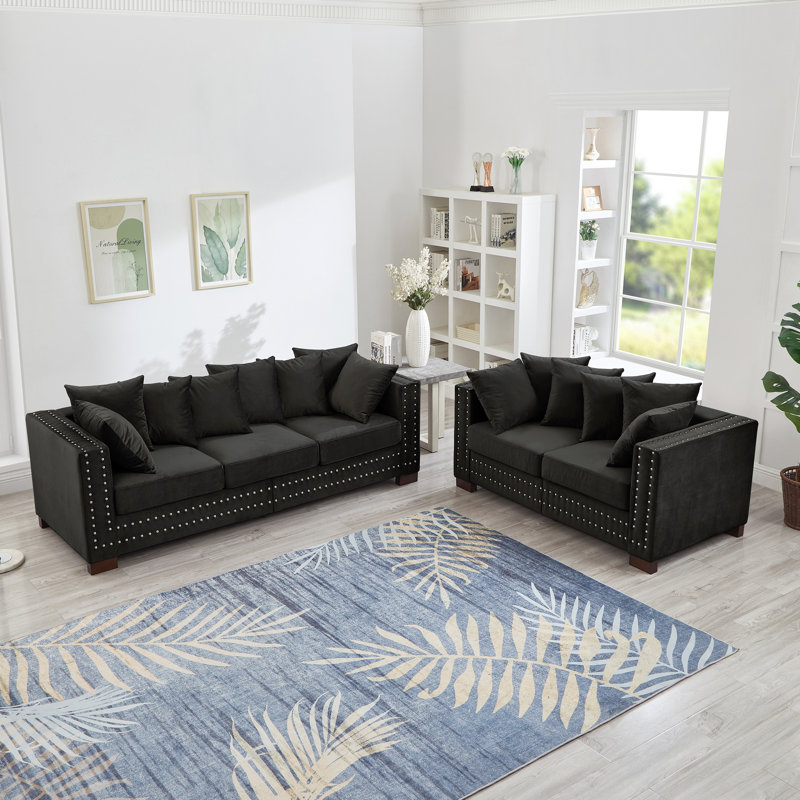 Canapé moderne cinq places, revêtement en velours, accoudoirs carrés cloutés argentés, sièges confortables, housses amovibles, housses de coussin avec fonction rangement