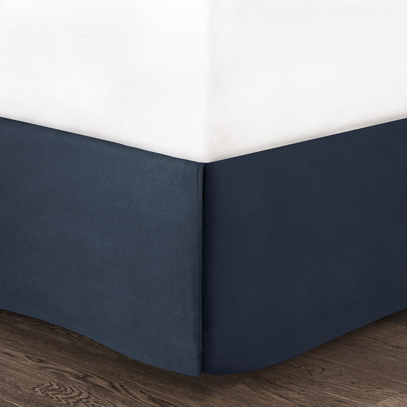 Édredon grand de style avec draps - Motif médaillon bleu marine, détails de bordure doux et brodés, tissu, taies décoratives, plat et ajusté