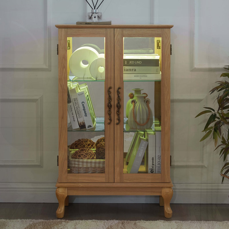 Vitrine lumineuse en verre avec dossier en miroir et tablettes réglables
