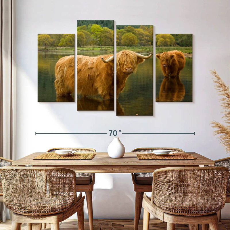 Bathing Highland Cow, H 42 po x l 68 po
