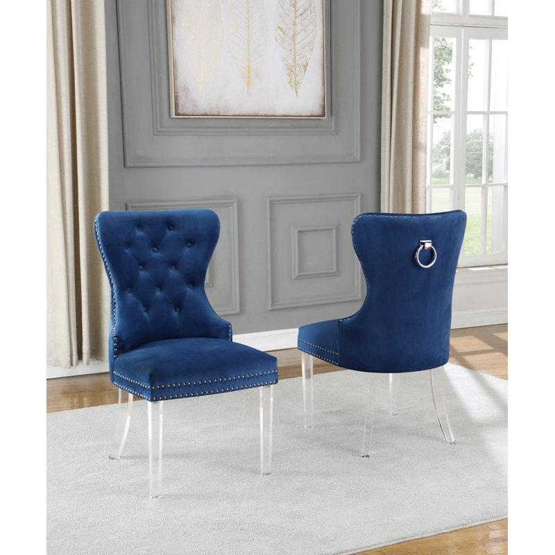 Chaise d'appoint rembourrée en velours Carner, Bleu marine