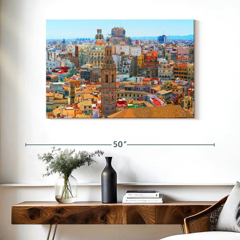 Nicci Valencia Cityscape, H 26 po x l 39 po