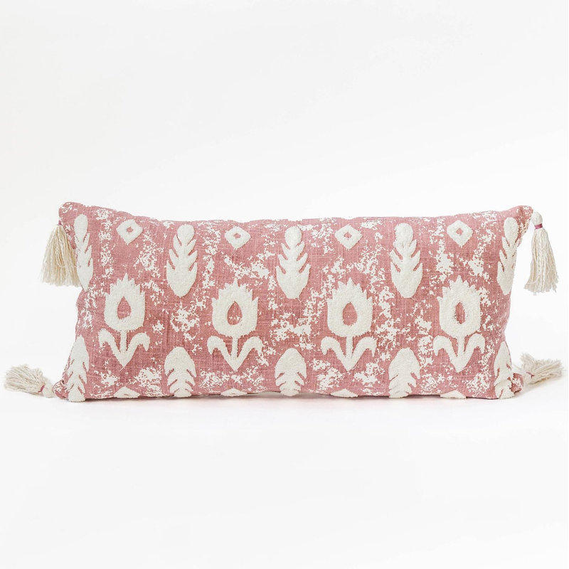 Coussin avec pampilles, H 12 po x l 28 po, Rose, Forme rectangulaire