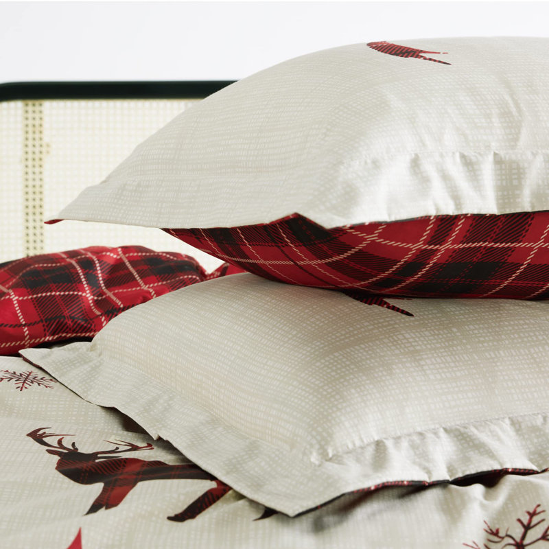 Holiday Vibe for Your Home Bedsure Holiday Christmas Duvet Cover, Reindeer, Queen Duvet Cover + 2 Standard Shams