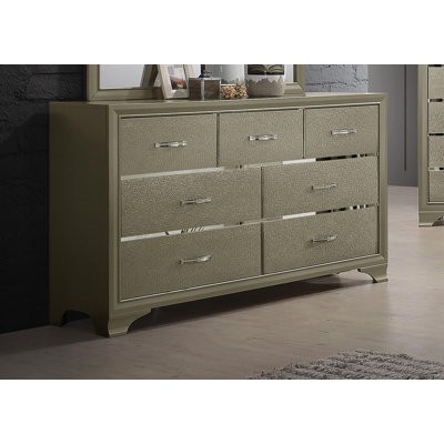 Moyses Beaumont 7-drawer Dresser Champagne