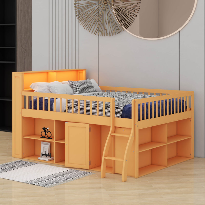 Lit mezzanine bas avec tête de lit à DEL et tablettes de rangement, lits de maison de jeu avec espace de jeu sous le lit