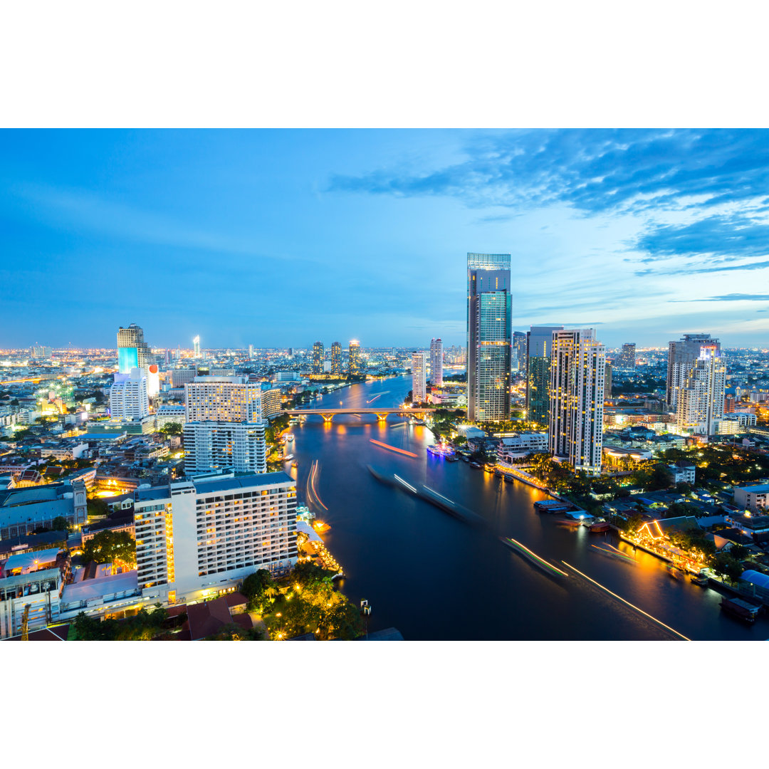 Bangkok Skyline von Vichie81 - Foto auf Leinwand