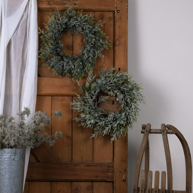 Annija Faux Eucalyptus Plastic 50cm Wreath