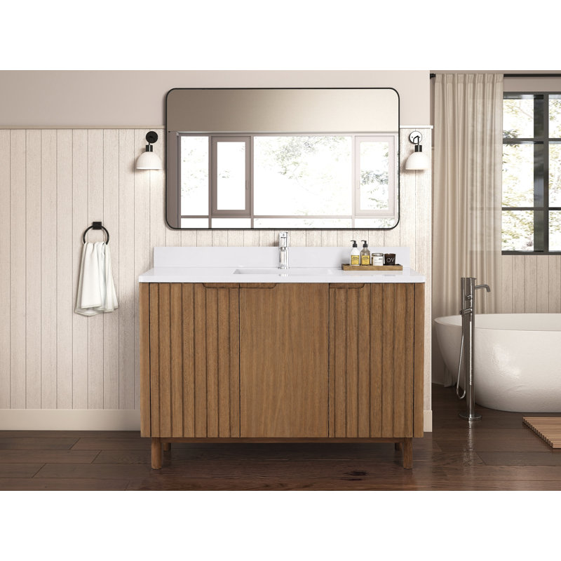 Meuble-lavabo sur pied moderne Tennant Brand de 48 pouces, couleur chêne chaud brun fumé, lavabo simple, comptoir en quartz blanc, entièrement assemblé