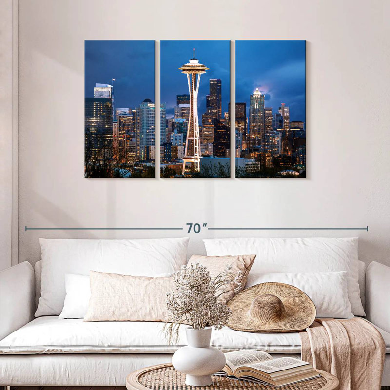 Nicci Space Needle Seattle, 28" H x 45" W