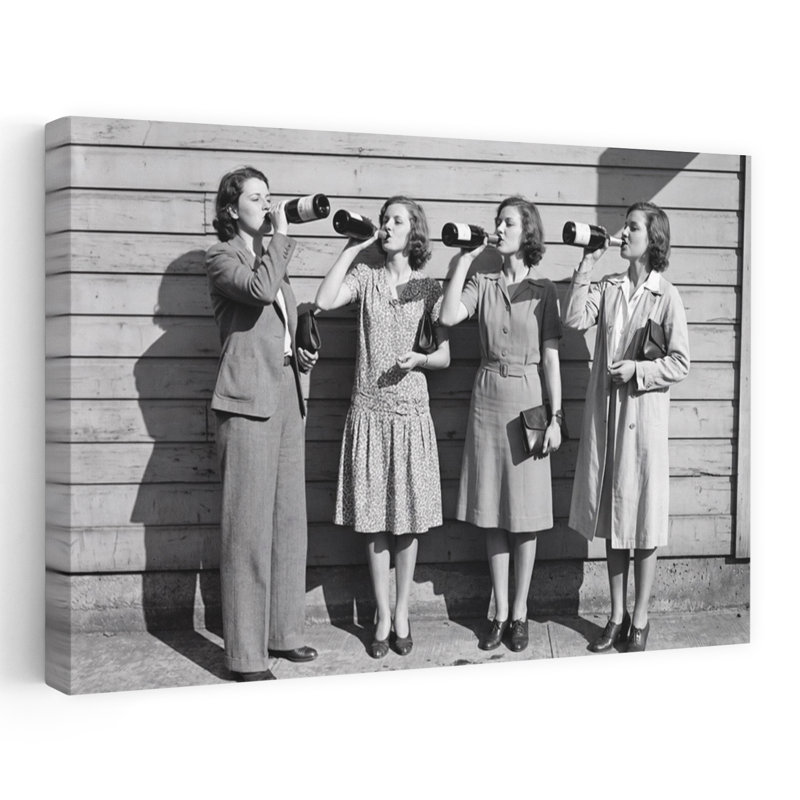 «Vintage Mesdames Celebrating Classic Retro Vintage», reproduction d'art mural, 24" H x 36" W