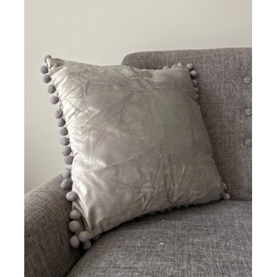  Coussin Pom Pom