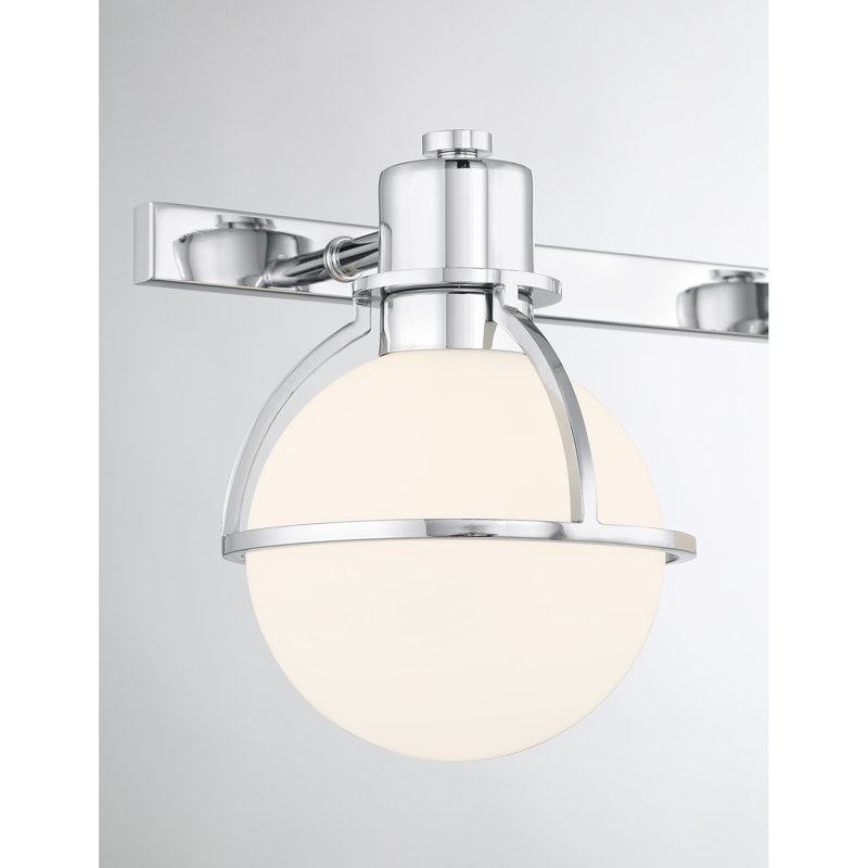 Éclairage pour salle de bain 3 lumières Pierce en chrome, Chrome chrome, 3 lumières, H 7,5 po x l 24 po x P 5,13 po