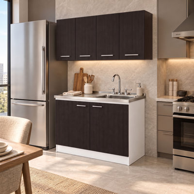 Ensemble d'armoires utilitaires en bois manufacturé Riverside avec meuble sous-évier et armoire murale