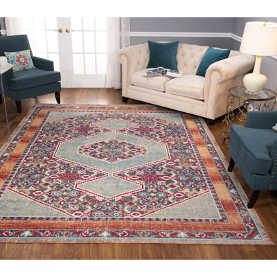 Shantae Oriental Indoor Rug