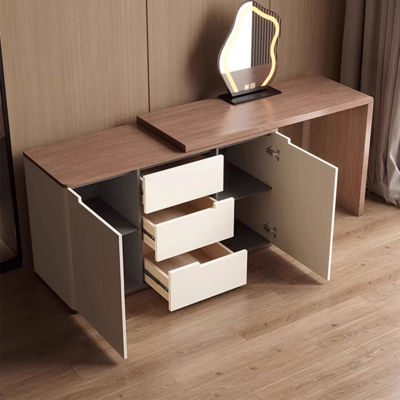 Jelesa Vanity