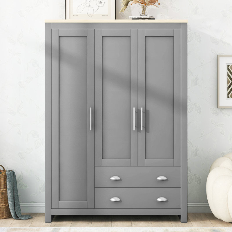 Armoire polyvalente à trois portes avec armoires et tringles pour beaucoup de rangement