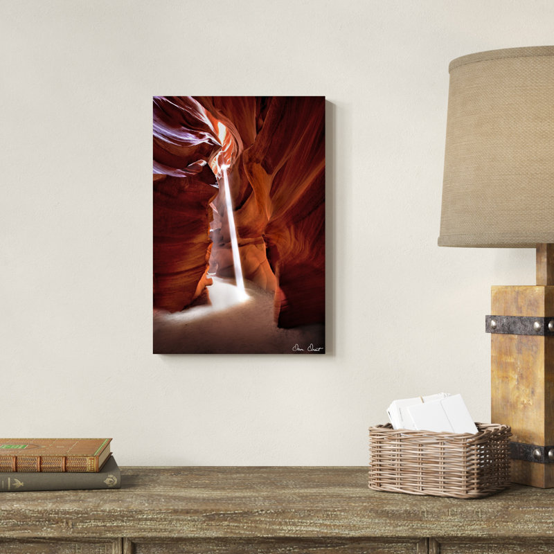 «Sun Shining Through Canyon VI» par David Drost - photographie sur toile tendue, H 18 po x l 12 po x P 1,25 po