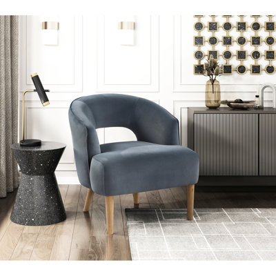 Fauteuil d'appoint en velours gris foncé, luxueux, moderne, coussin de siège attaché, structure en contreplaqué, pieds en bois massif, limite de 300 lb, rembourrage en mousse de velours de luxe contemporain pour chambre à coucher, ressorts ensachés, noyer