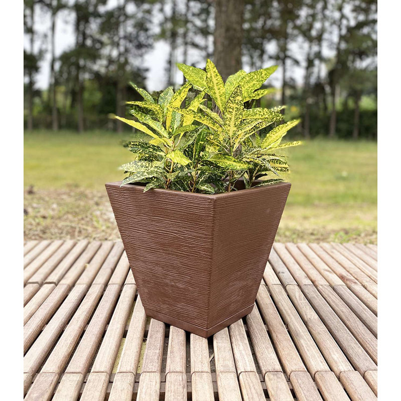 Zurique Pot Planter, Brown, 13.39" H x 13.78" W x 13.78" D
