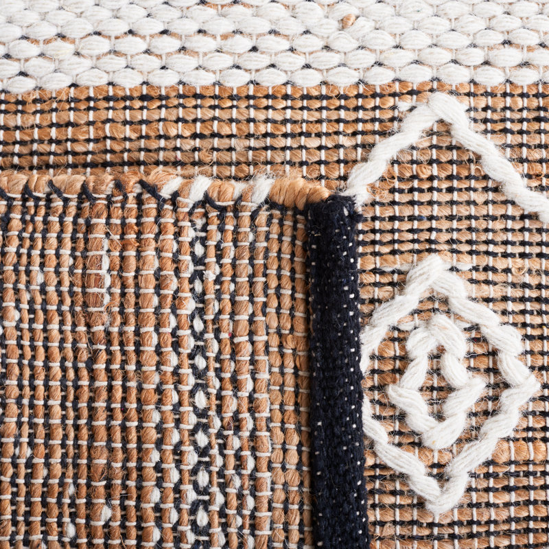 Adwell Natural Fiber Hand Woven Jute/Wool/Cotton Southwestern Rug in Natural/Ivory, Rectangle 8' x 10'