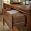 Commode Stickley Saranac, commode, noyer rustique massif, construction durable, 6 tiroirs, poignées, l 64 po x P 20 po x H 32 po, fabriquée aux États-Unis