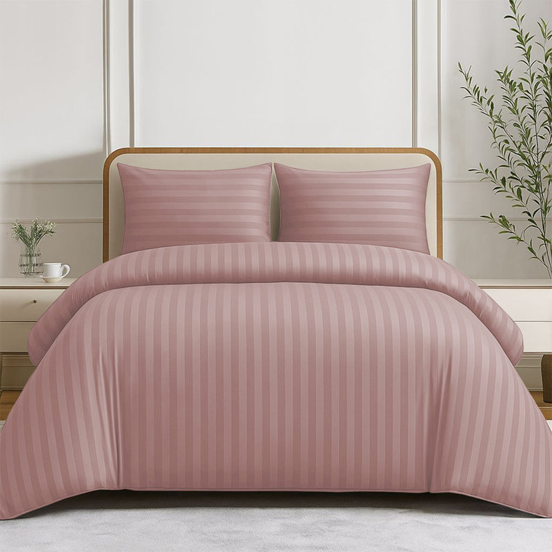 Striped 4-Piece Microfiber Bedding Set, Duvet Cover, Fitted Sheet & Pillowcases , Kingsize Duvet Cover + 3 Additional Pieces