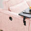 Charmant velours côtelé rose : design coulissant, plateau amovible, ports pour une chambre à coucher élégante et raffinée.