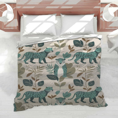 Leopard Leaf Pattern Comforter