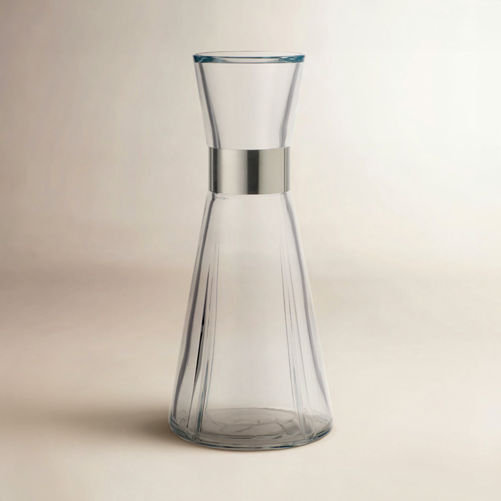 Grand Cru 30.4oz. Glass Pitcher