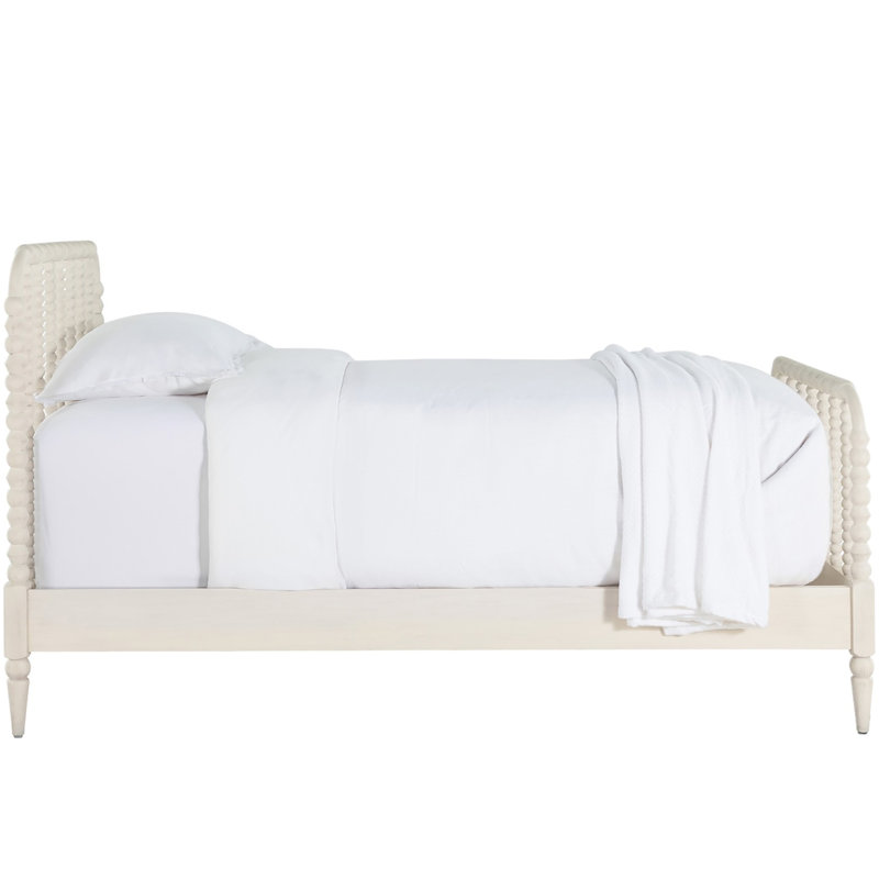 Jennifer Bed, Twin