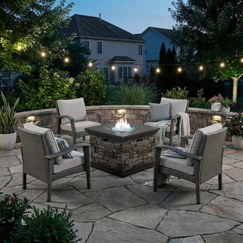 Ensemble de conversation de patio pour 4 personnes avec foyer et coussins Trujillo, Structure grise / coussin gris clair