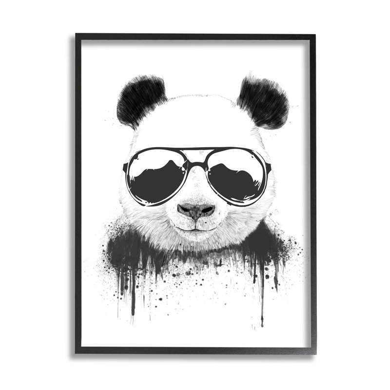 «Cool Panda» par Balazs Solti, Giclée encadrée noir minuit, H 20 po x l 16 po