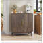Buffet élégant à 2 portes avec tablettes réglables, parfait pour un rangement élégant et fonctionnel dans n'importe quelle pièce