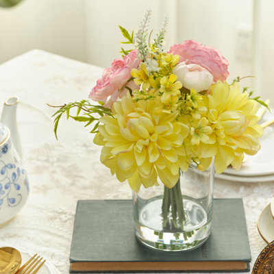 Dahlia Special Floral Arrangement in Vase