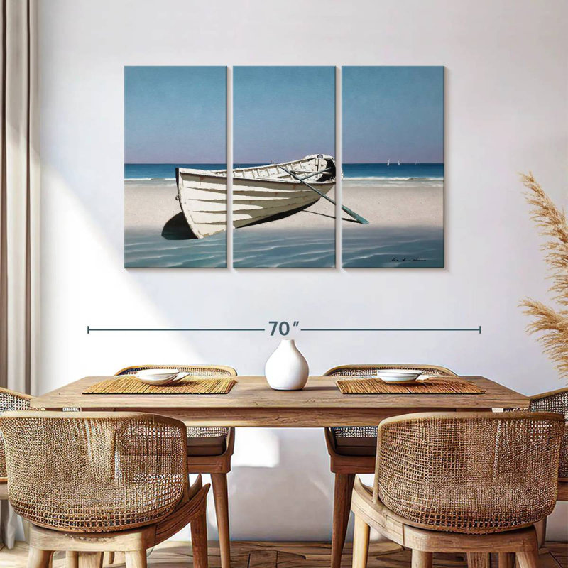 Mehar, bateau blanc sur la plage, H 36 po x l 57 po