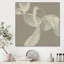 «White Ribbon On Beige I», toile encadrée par Giant Art-70867395