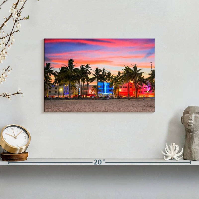 Harpa Miami Beach USA, 8" H x 12" W