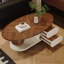 Une table basse mobile de style moyen-962950359