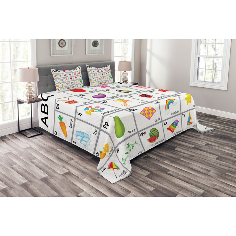 White/Black/Red 100% Microfibre Bedspread, 220 x 264 cm
