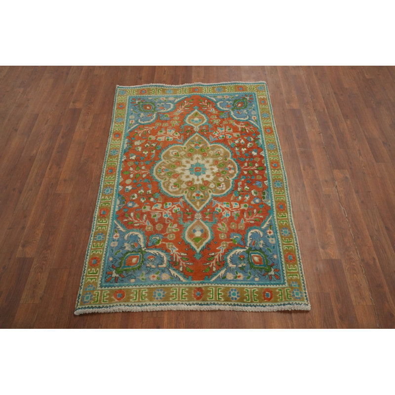 Tapis traditionnel en laine à motif floral 3 x 5