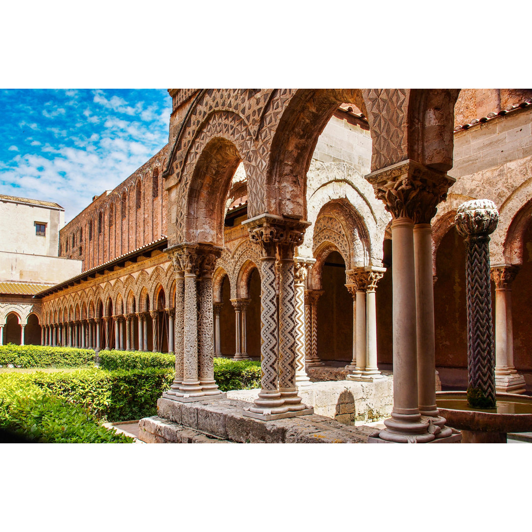 Leinwandbild Der Hof der Kathedrale der Himmelfahrt von Monreale, Sizilien, Italien von Rudolf Ernst