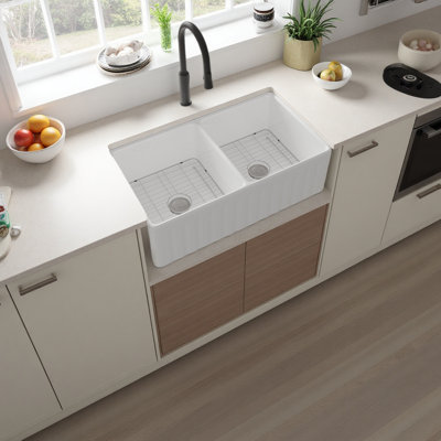 33" L X 18" W Double Fireclay Basin Farmhouse Kitchen Sink With Grid And Strainer