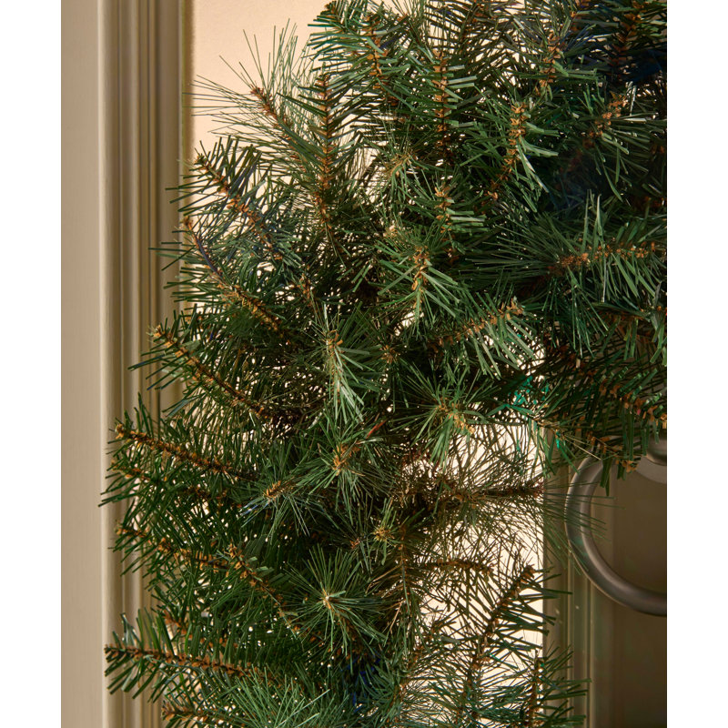 AVONDALE - 26" Artificial Christmas Wreath