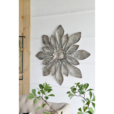 Décoration murale florale simple