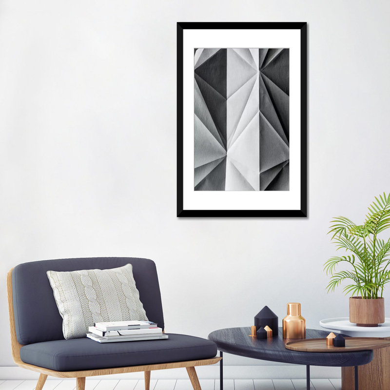 « papier plié i », reproduction d’impression sur toile tendue, H 24 po x l 16 po x P 1 po, Papier d'art encadré noir, Blanc