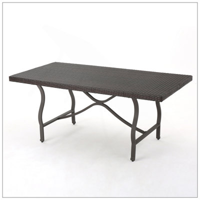 Table de salle à manger en osier