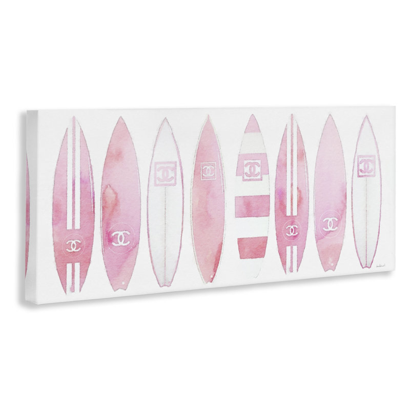 «Glam Fashion Surfboard Nautical Designer Brand» par Amanda Greenwood - impression d'art graphique, H 20 po x l 48 po