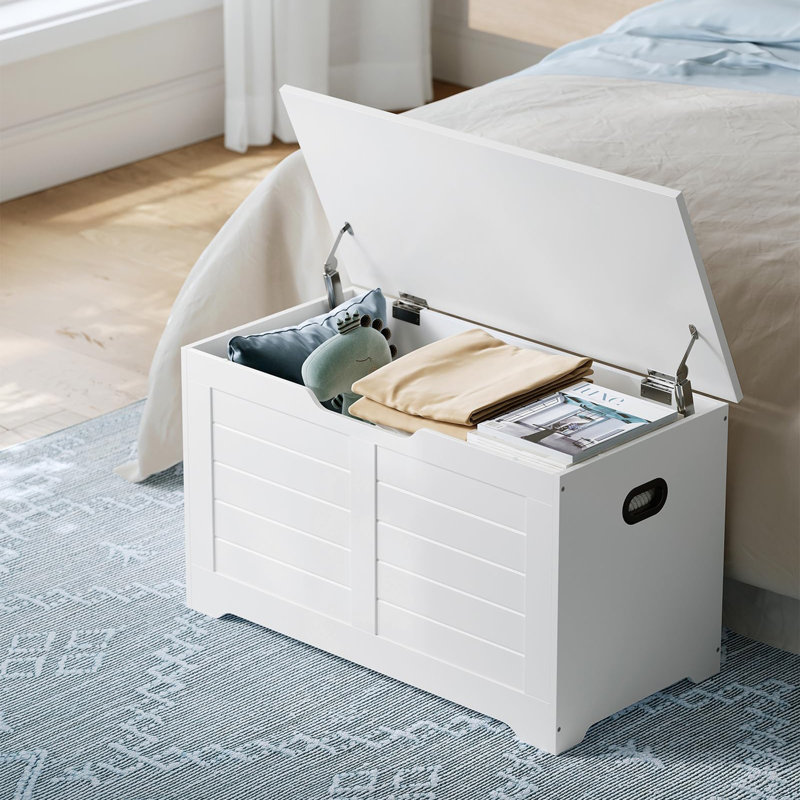 Viborg Camp Trunk / Footlocker, White